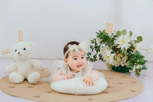广饶宝宝几个月抬头稳
